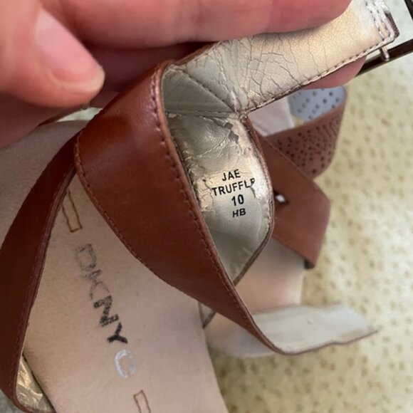 DKNYc Wedge Sandal, Size 10 - Picture 6 of 7